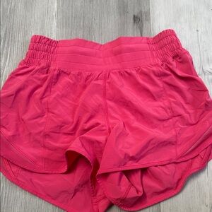 Lululemon Hottie Hots 2.5 inch